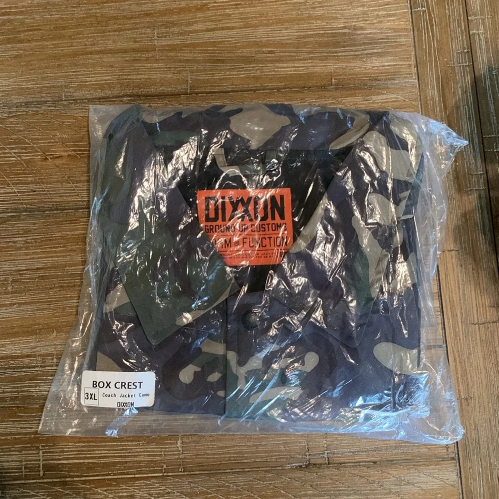 Dixxon Men's Box Crest Coach Jacket - Camo